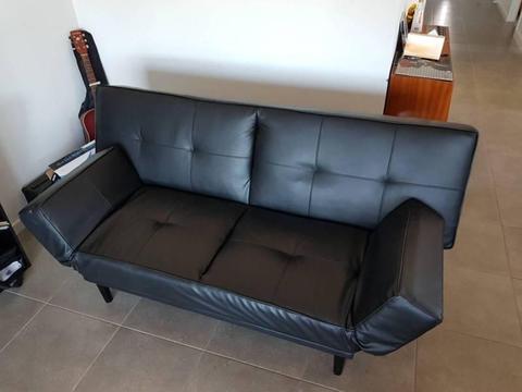 3 seater adjustable Black Futon