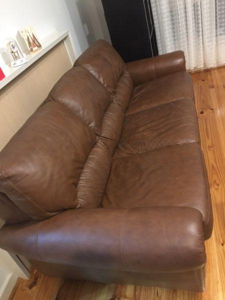 Awesome leather couch sofa 3 seater excellent condit