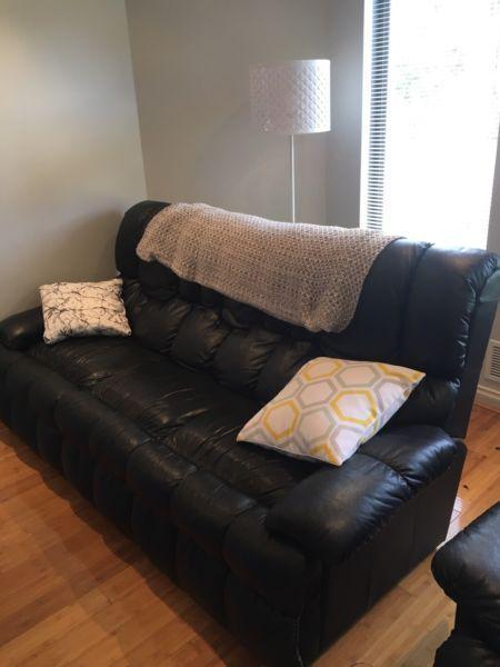Black leather Couches for sale
