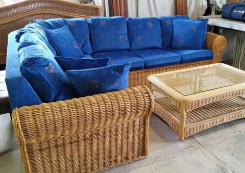 Cane corner Lounge with Sofa bed