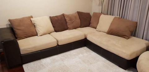 York lounge suite L shape with a circula couch