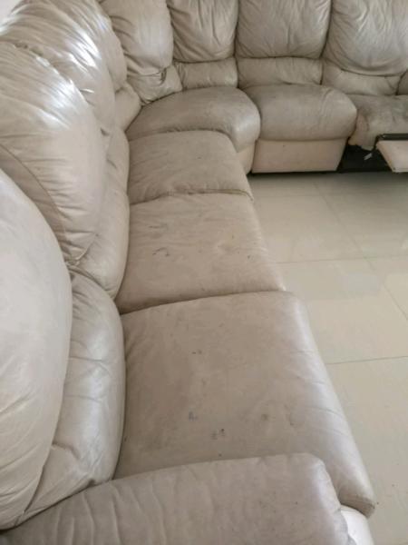 Bargain: Magnificent 8 seater leather sofa from harvey norman