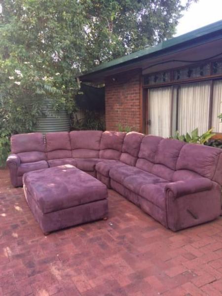 8 seater entertainer lounge with two recliners dble bed divan