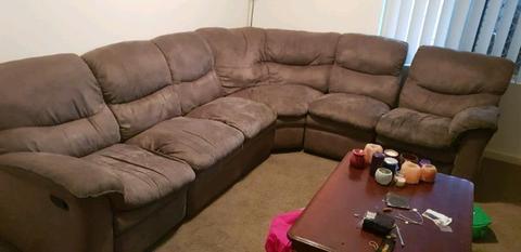 Corner couch with recliner