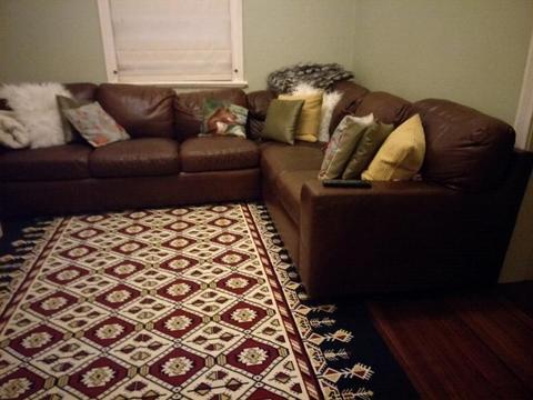 Brown Leather couch sofa large family 6 seater