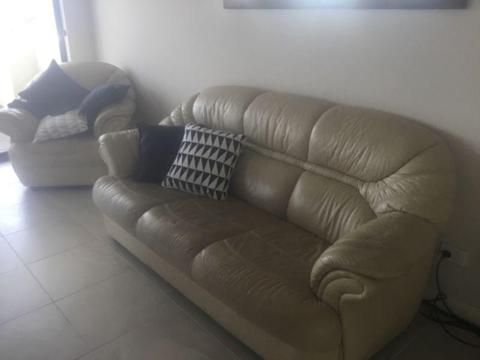 Leather lounge setting