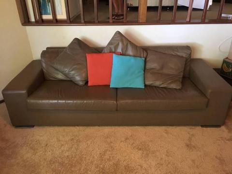 GENUINE LEATHER COUCH 2 PIECE