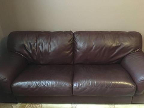 Italian Leather lounge suite three seater. Good condition. Dimens