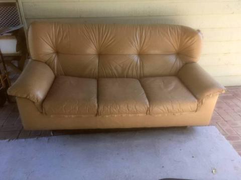 Good quality leather 3 seater sofa
