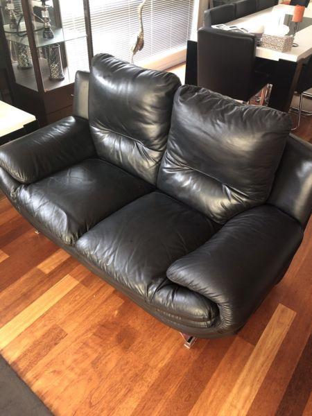 2 & 3 seater lounge leather (black)