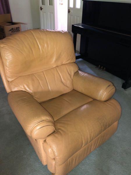 2x Leather Recliners $50 ea if picked up today