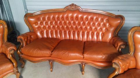 Italian Baroque leather lounge suite