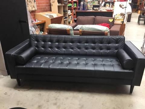 Black leather 3 seater sofa, replica Ikon,brand newWE CAN DELIVER