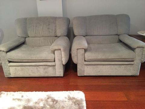 Comfy sofa chairs