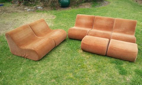 Vintage modular sofa setting (brand: Freeform)