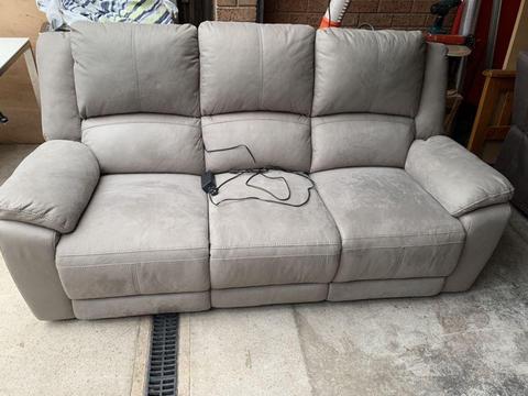3 SEATER SOFA WITH ELECTRIC RECLINERS