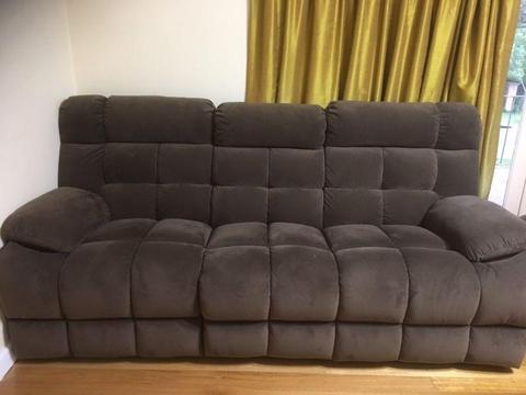 Beautiful 5 seater recliners for sale