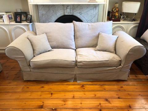 2 matching couches (1 sofa bed) in great condition