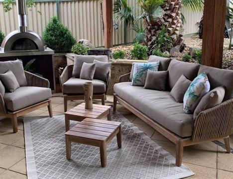 Stylish Teak with Rope Back and sides outdoor lounge furniture