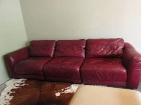 STUNNING LEATHER MODULA LARGE SOFA/COUCH