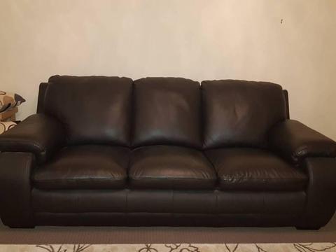 Leather couches in excellent condition