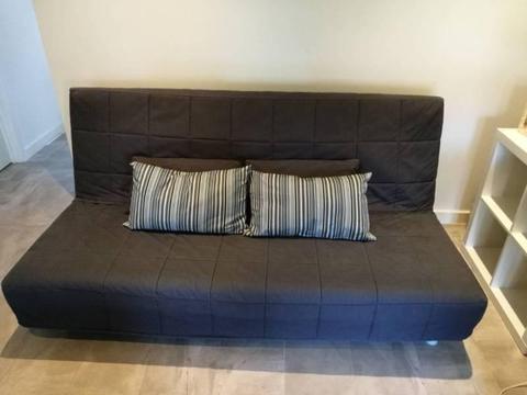 IKEA BEDDINGE sofa bed with 4 cushions