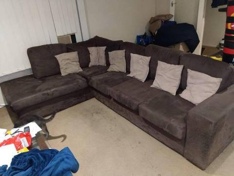 4 seater couch with chaise