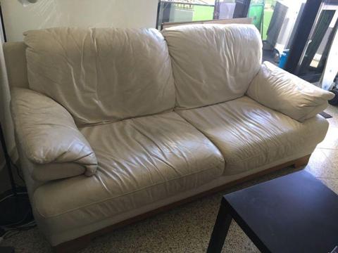 FREE LEATHER COUCH
