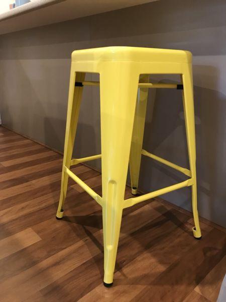 Bar stool