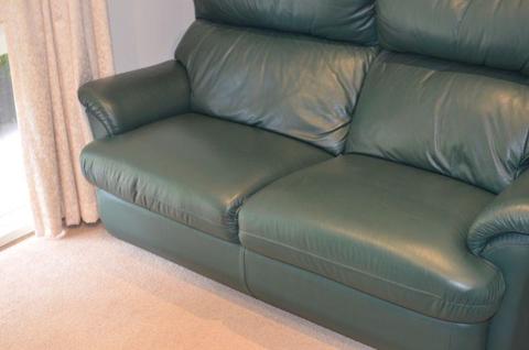 Leather 2.5 lounge couch 