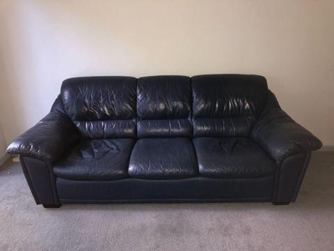 3 SEATER LEATHER COUCH