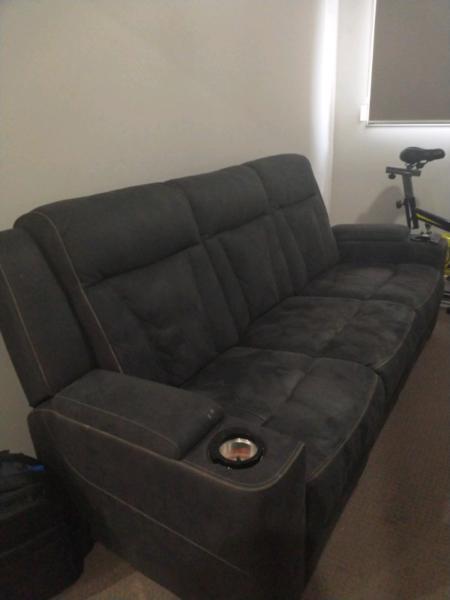 3 seater home theatre electric recliner