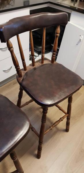Wooden bar stools x4