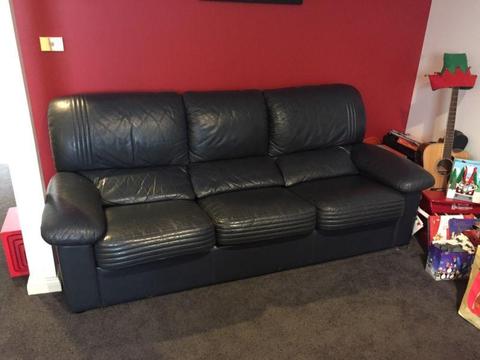 Leather lounge suite 3pce