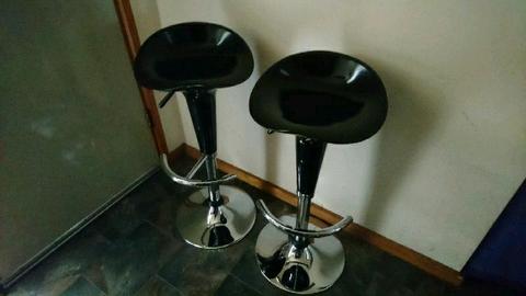 Black stools