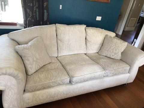 Wanted: FREE Freedom Couches