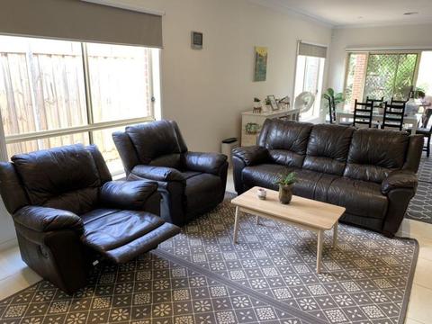 Leather 3 seater sofa 2 recliners