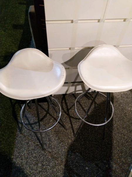 2 x white bar stools