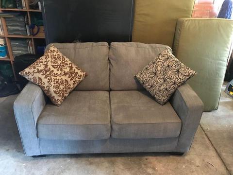 2 seater sofa ( free delivery in inner metro)