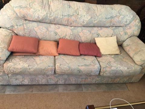 3 seater couch in great condition