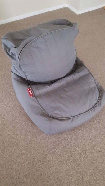 Bean Bag - lounge style - Grey - Excellent Condition