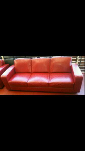 Leather sofa 3 1/2 seater (DELIVERY AVAILABLE)