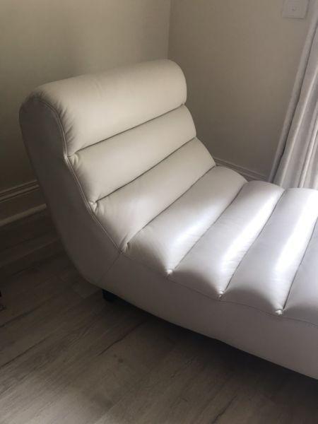 White leather chaise lounge