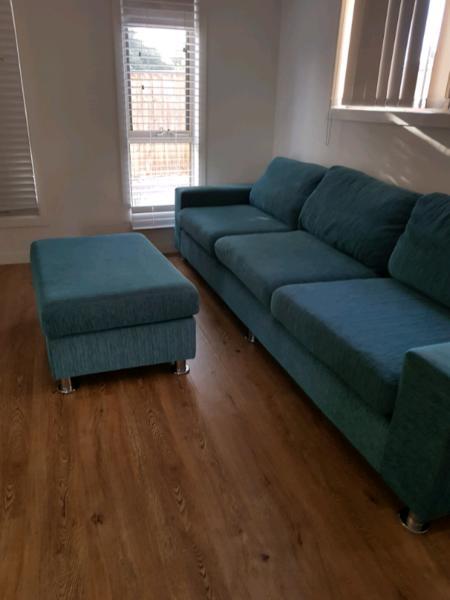 Turquoise lounge with right or left chaise