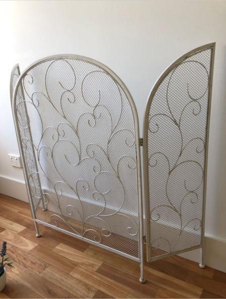 French provincial fire screen