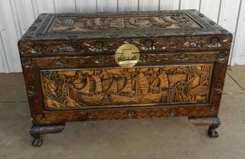 Camphor Wood Chest Brass Lock & Key Large Old Chinese Trunk 1930