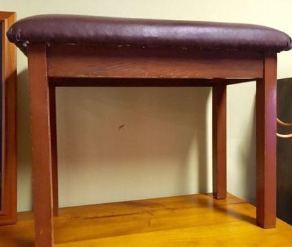 PADDED LONG STOOL - Very Handy! Suit piano 