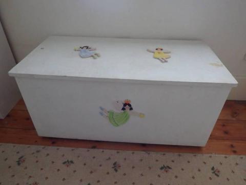 Large Vintage Shabby Chic Wooden Chest Blanket Toy Box hinged lid
