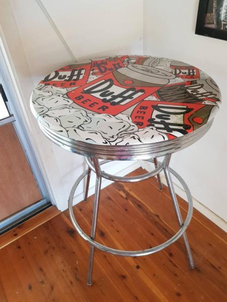 Simpsons bar table and stools
