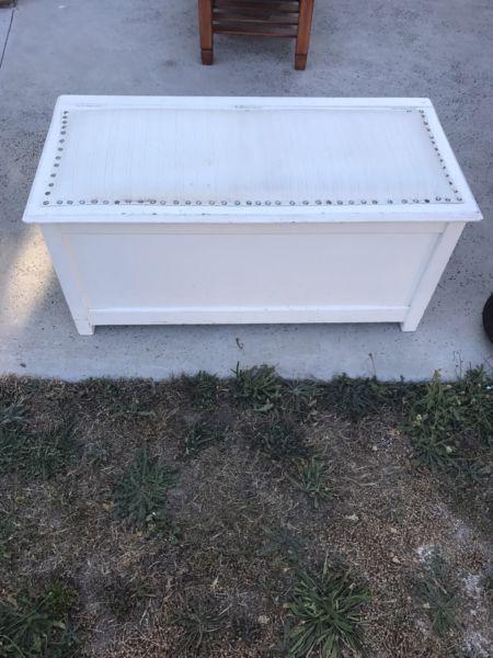 Old blanket/toy box in good condition $150 H48cm W105cm D51cm